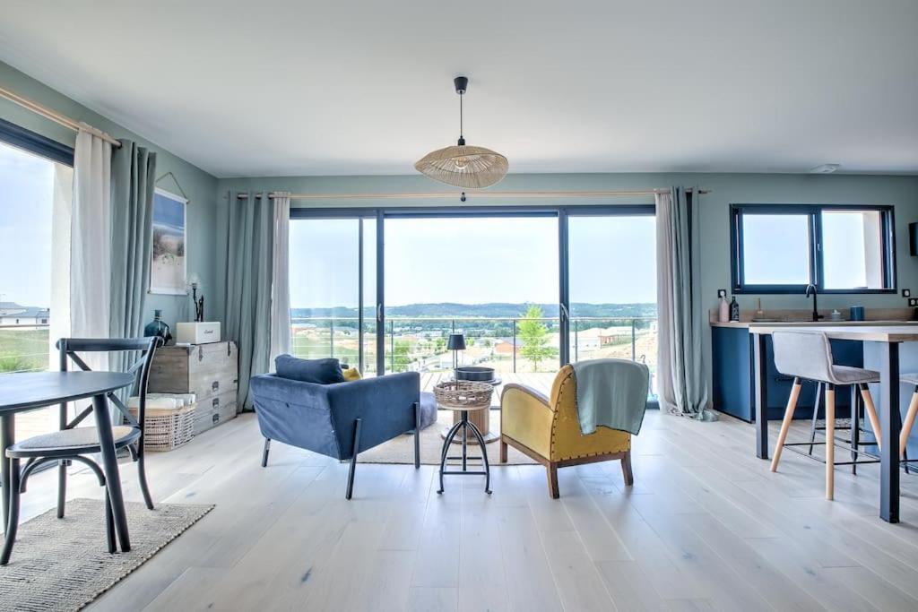 L'Elegante Confort, Clim & Vue Imprenable Bassillac Extérieur photo