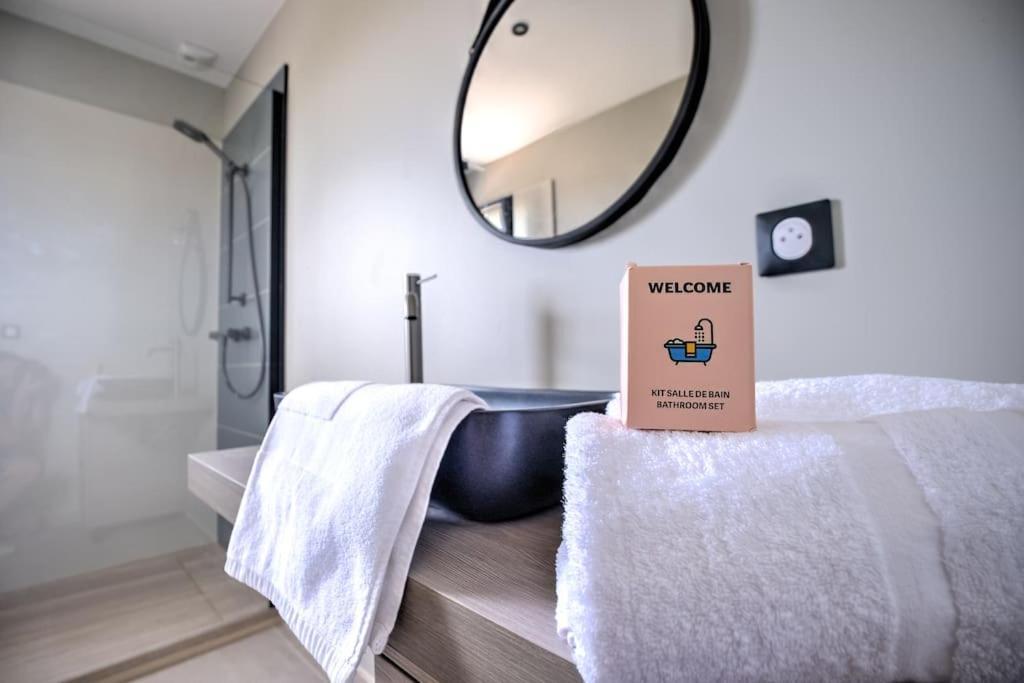 L'Elegante Confort, Clim & Vue Imprenable Bassillac Extérieur photo